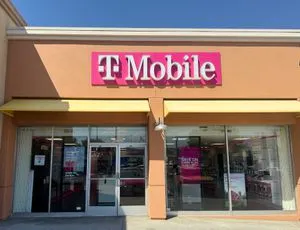 T-Mobile 2nd & Madison