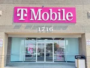 T-Mobile Liberty Rd & W Hemlock Dr