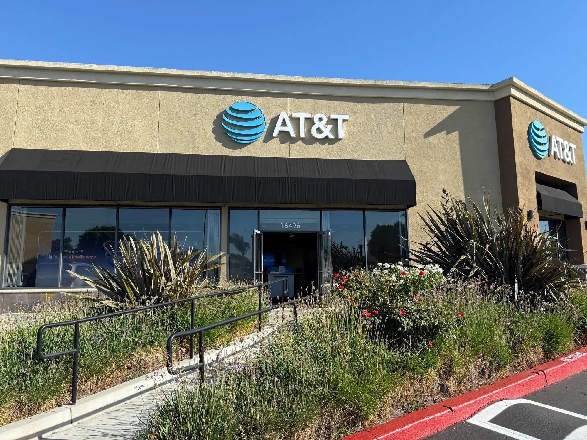 AT&T Store Westminster - Beach Blvd