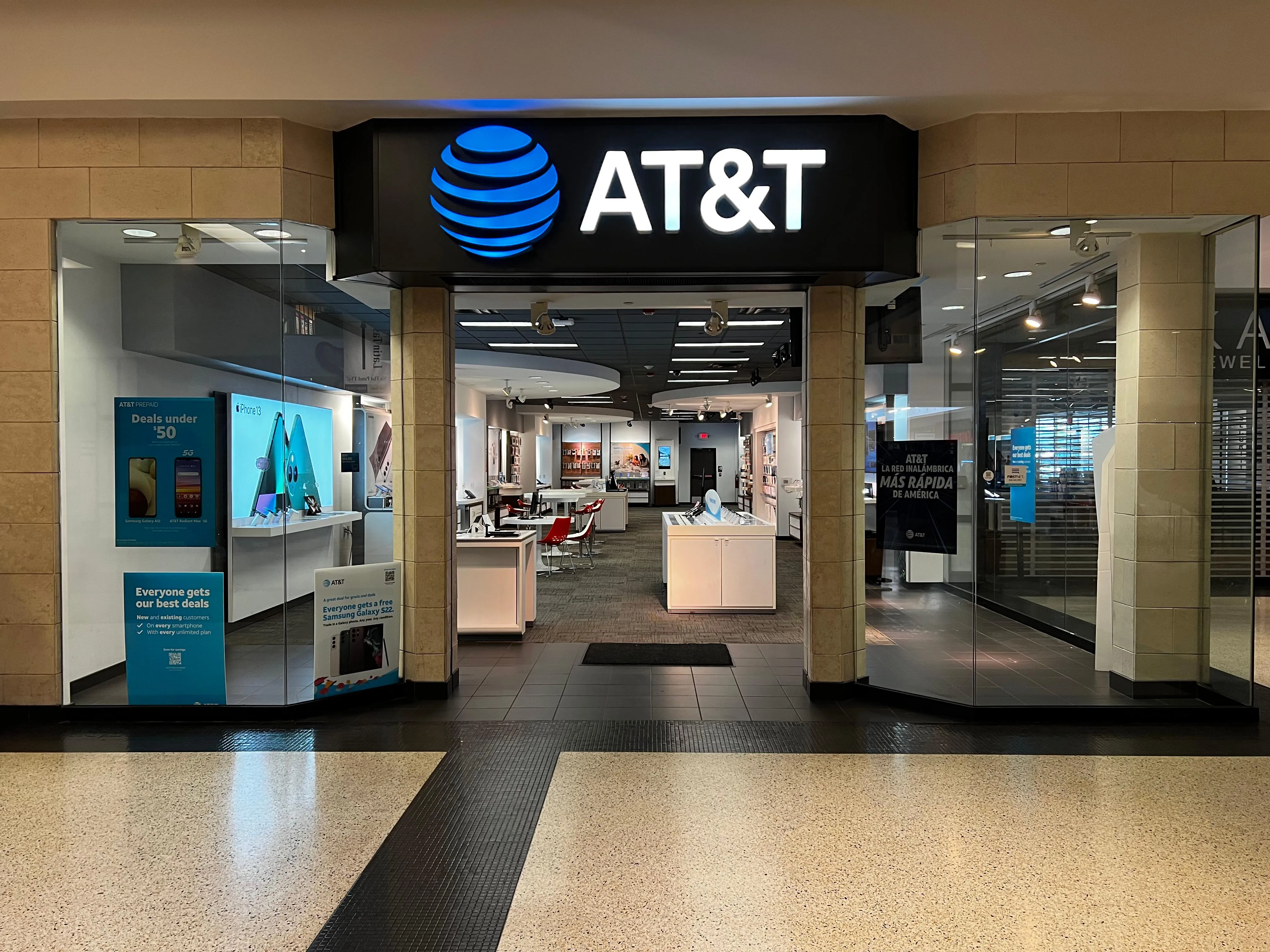AT&T Store Wyomissing - Berkshire Mall