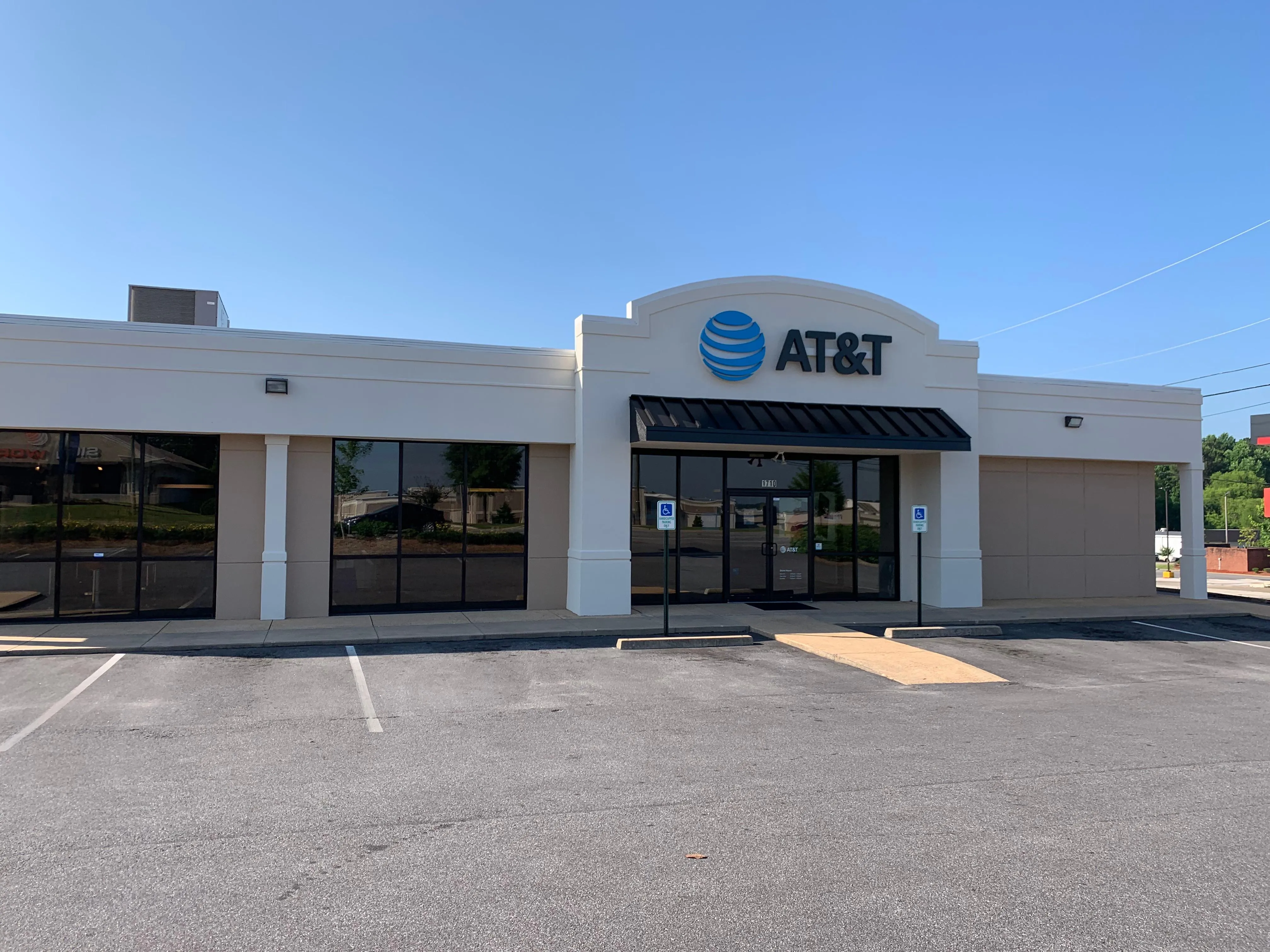 AT&T Store Auburn - AUBURN