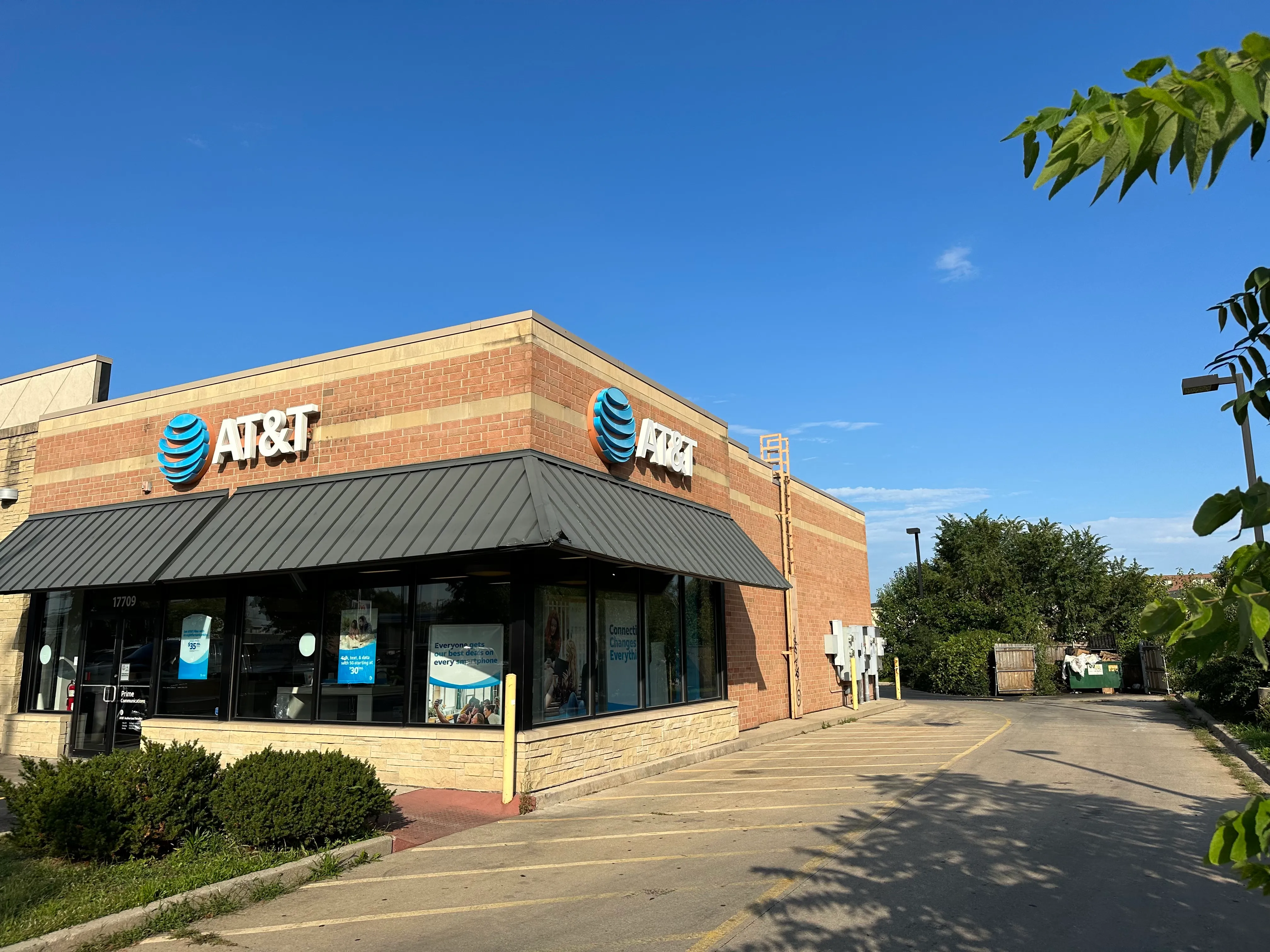 AT&T Store Lansing - Lansing