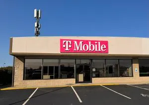 T-Mobile N Dixie Hwy & Ring Rd