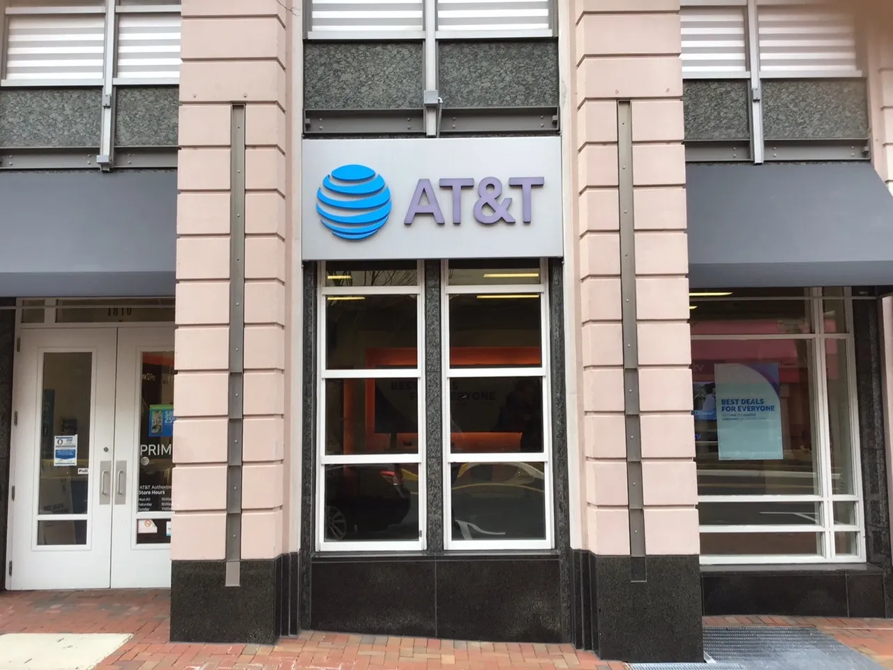 AT&T Store Reston - RESTON TOWN CENTER