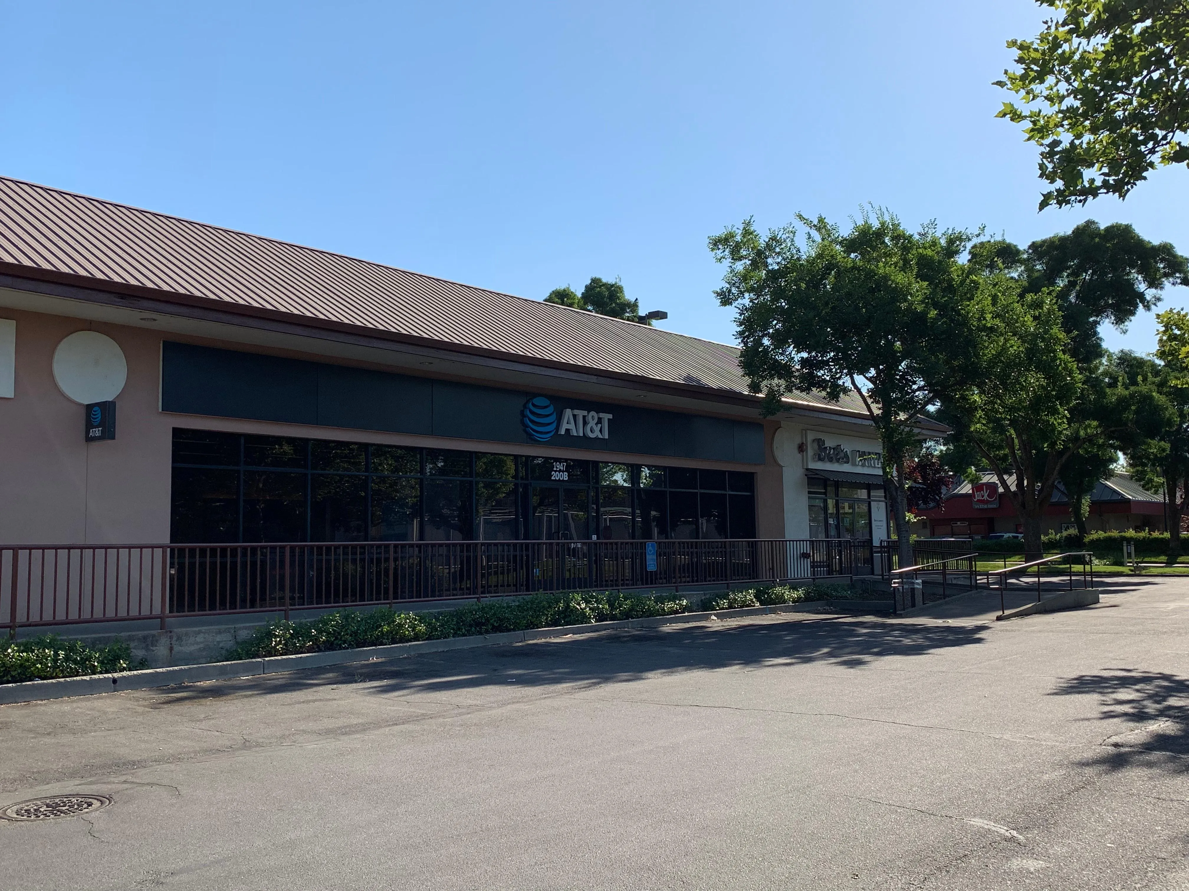 AT&T Store Chico - E 20th St
