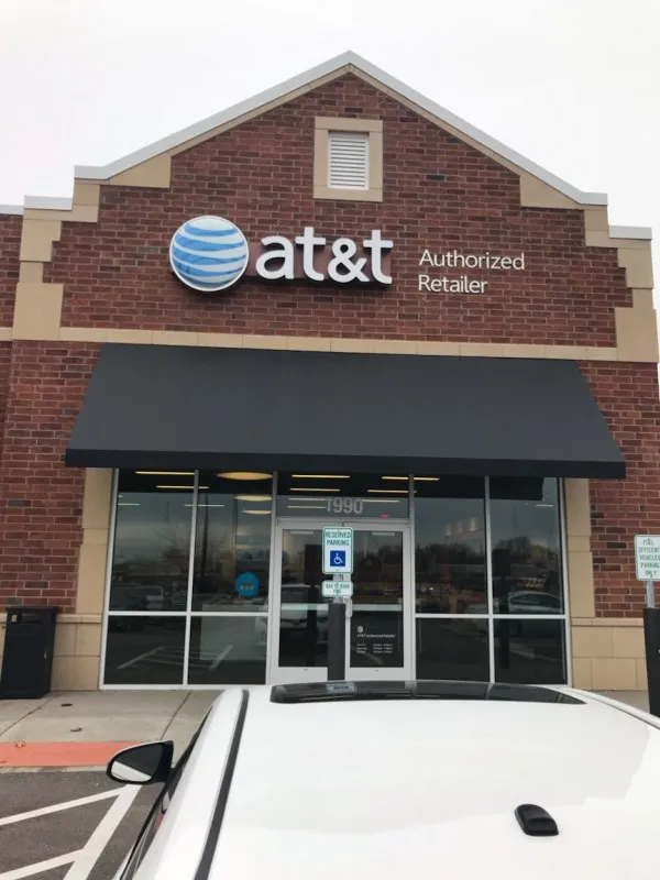 AT&T Store Saint Charles - New Town