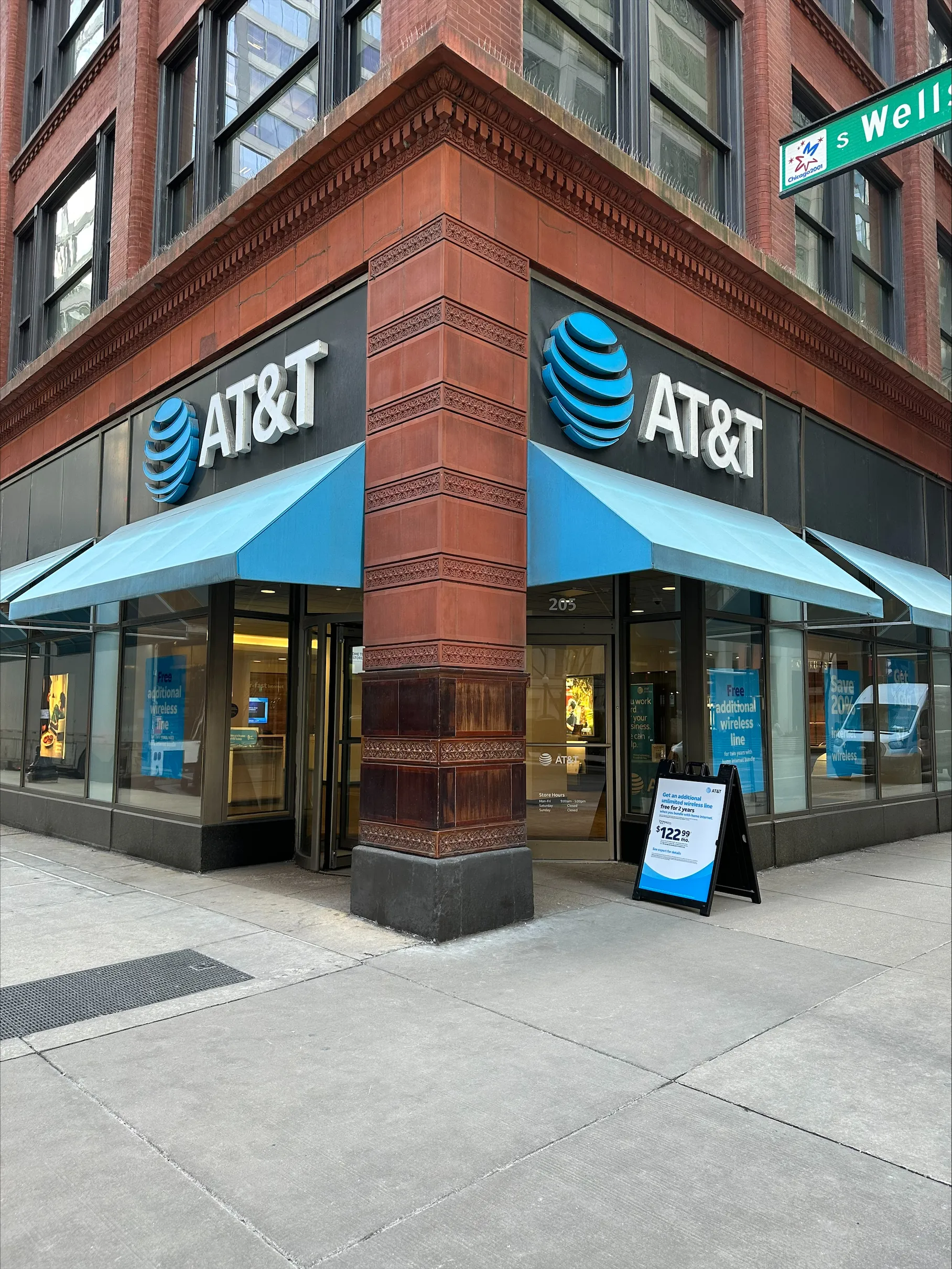 AT&T Store Chicago - West Monroe St