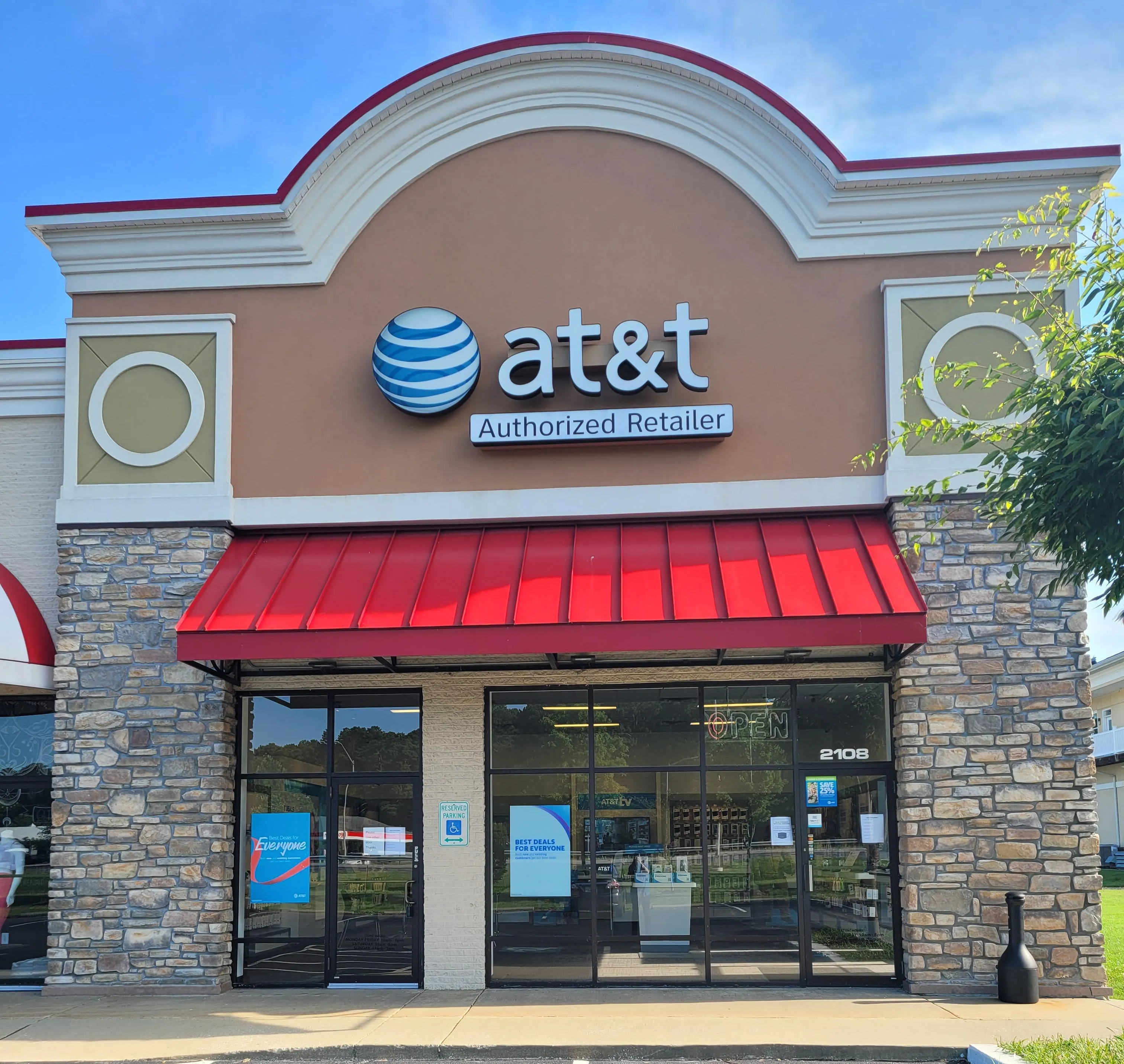 AT&T Store Chester - Red Apple Plaza
