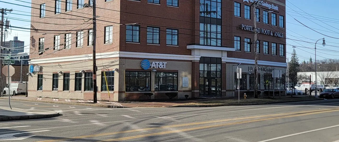 AT&T Store Portland - MARGINAL WAY