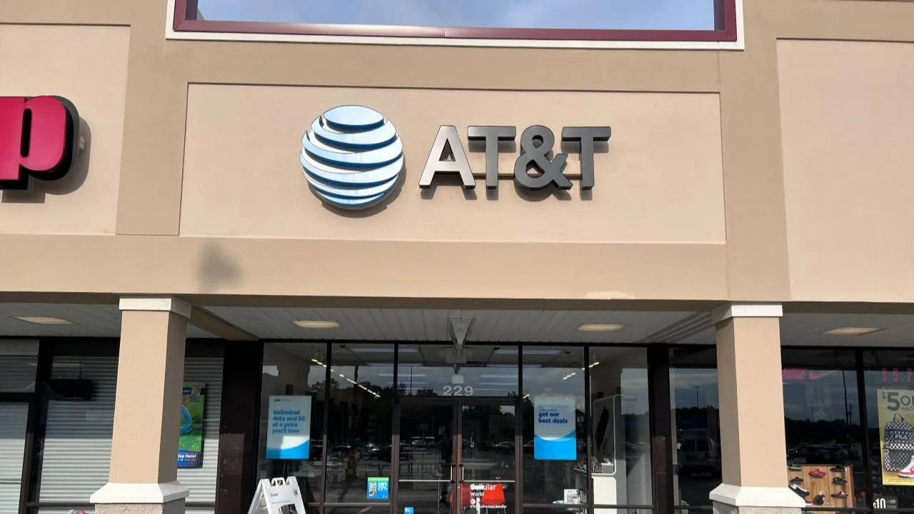 AT&T Store Princeton - East River Plaza