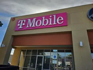 T-Mobile Hondo Pass & Dyer