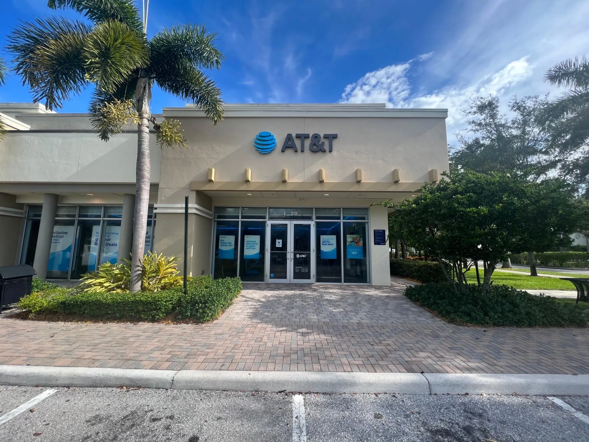 AT&T Store Wellington - Wellington Green Commons