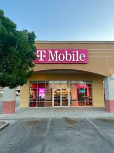 T-Mobile Loop 375 & Alameda Boulevard