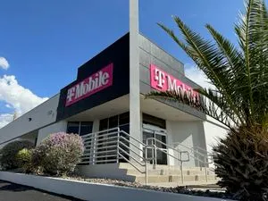 T-Mobile N Mesa St & Remcon Cir