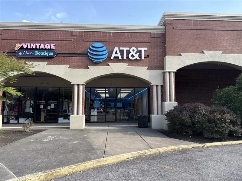 AT&T Store Hazard - HAZARD