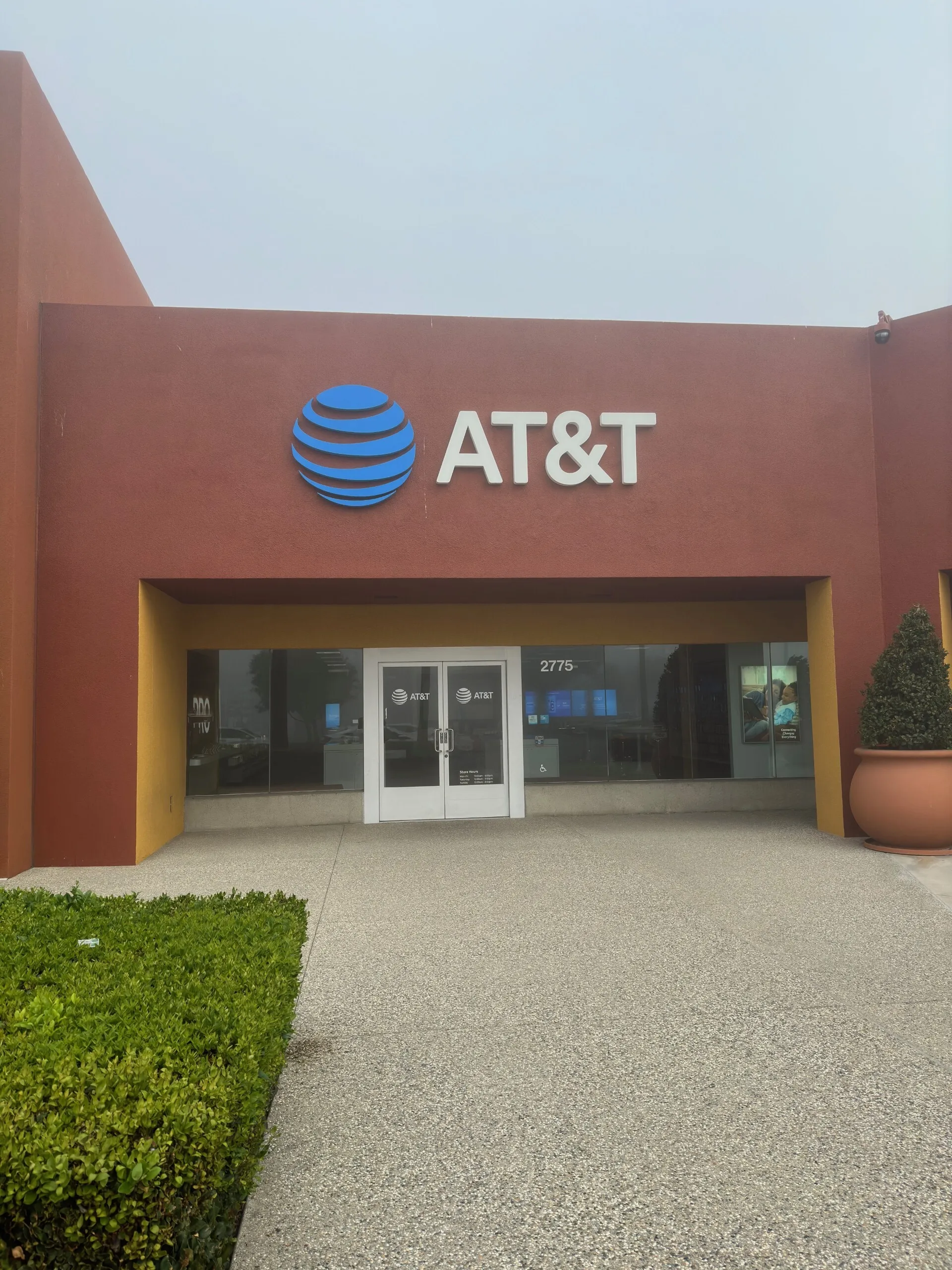 AT&T Store Tustin - Tustin Marketplace
