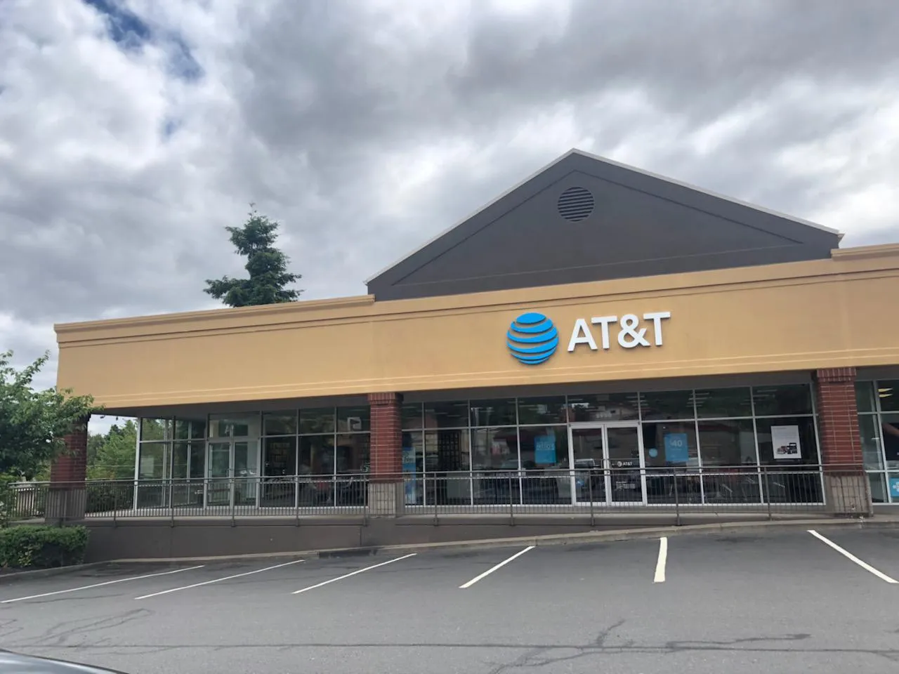 AT&T Store Salem - SOUTH SALEM