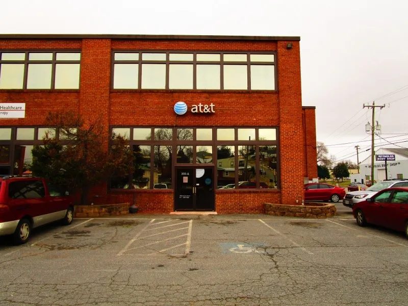 AT&T Store Orange - Orange
