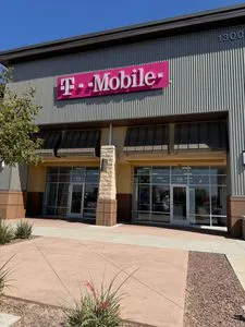 T-Mobile Eastlake Blvd & Peyton Rd