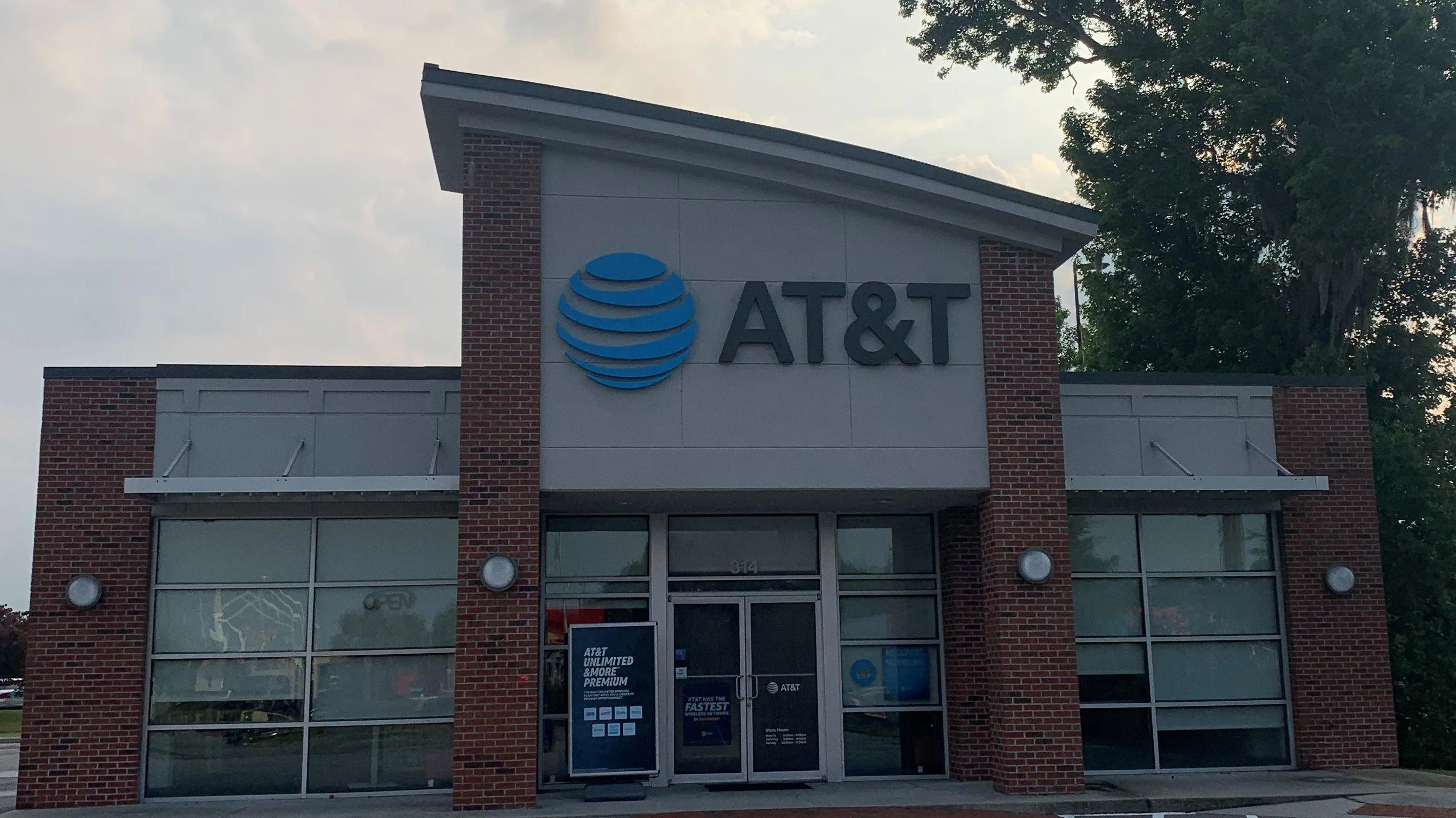 AT&T Store Savannah - Oglethorpe Mall