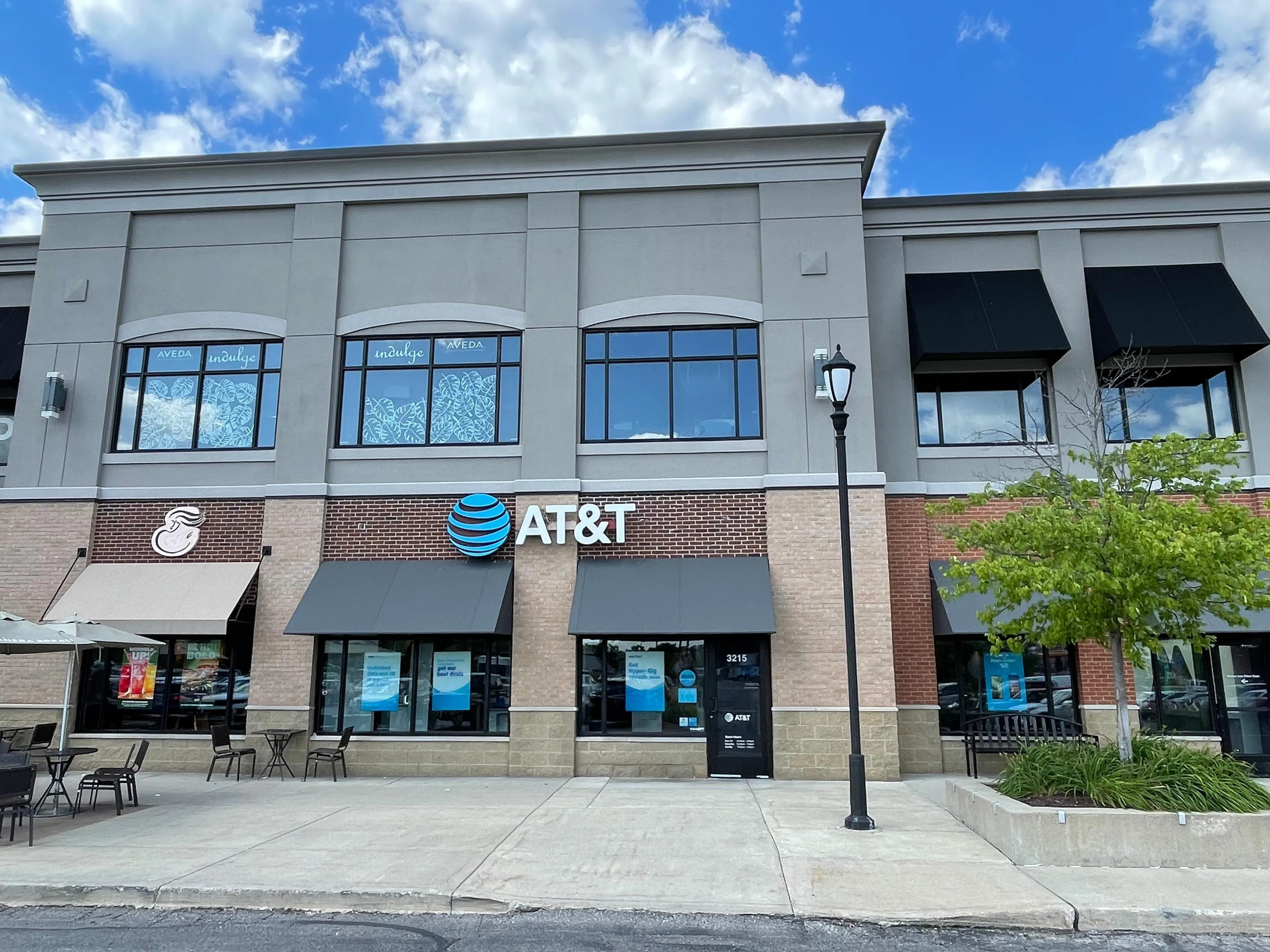 AT&T Store Ann Arbor - Huron Village