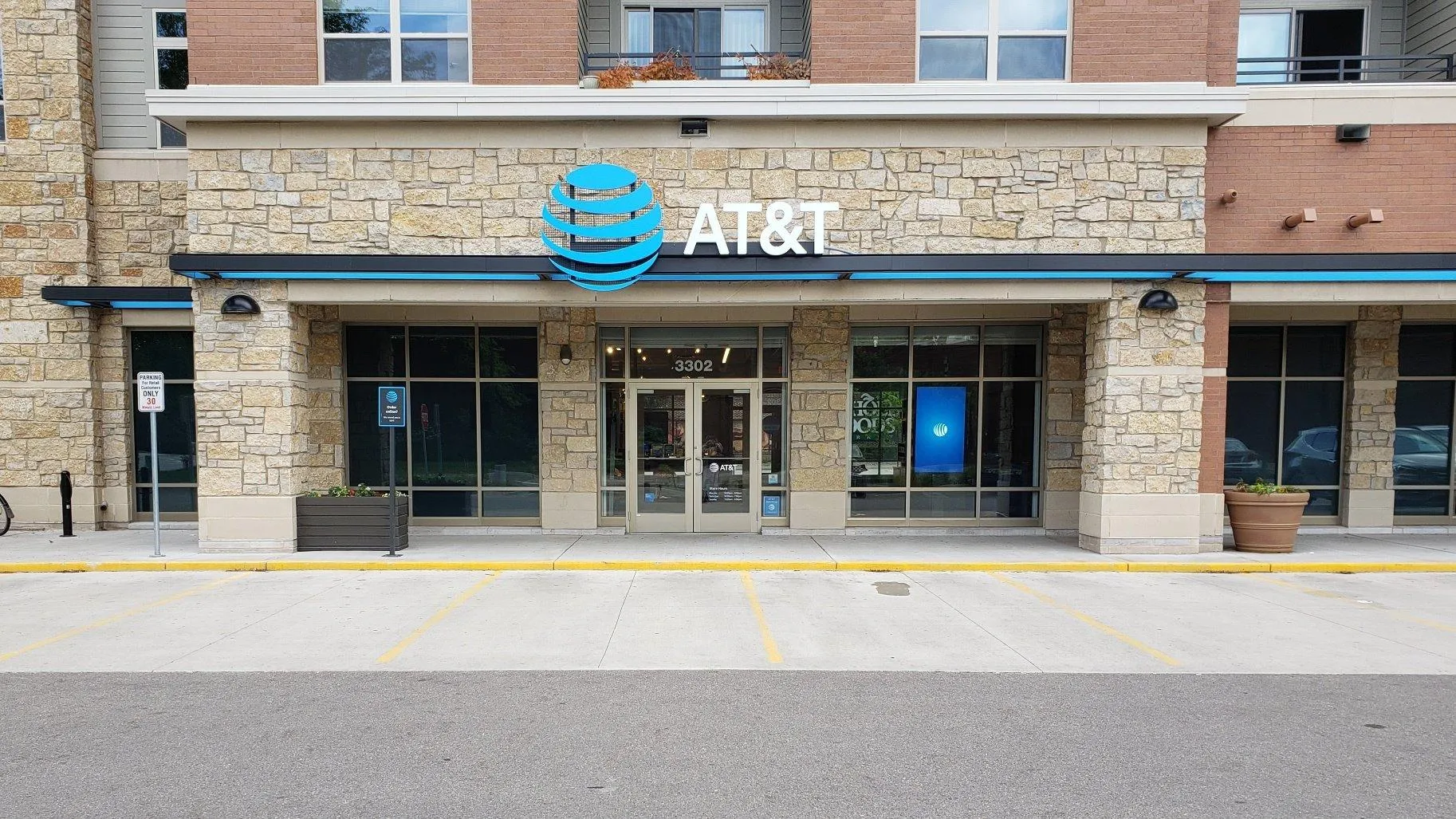 AT&T Store Madison - MADISON UNIVERSITY