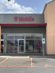 T-Mobile E Edinburg Ave & Zavala St