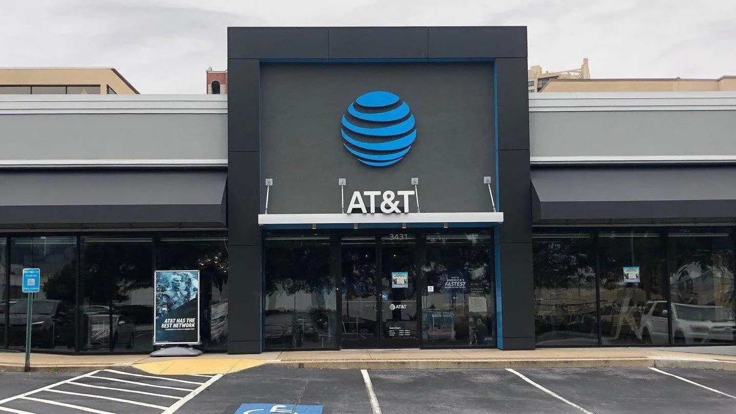 AT&T Store Atlanta - Across Lenox
