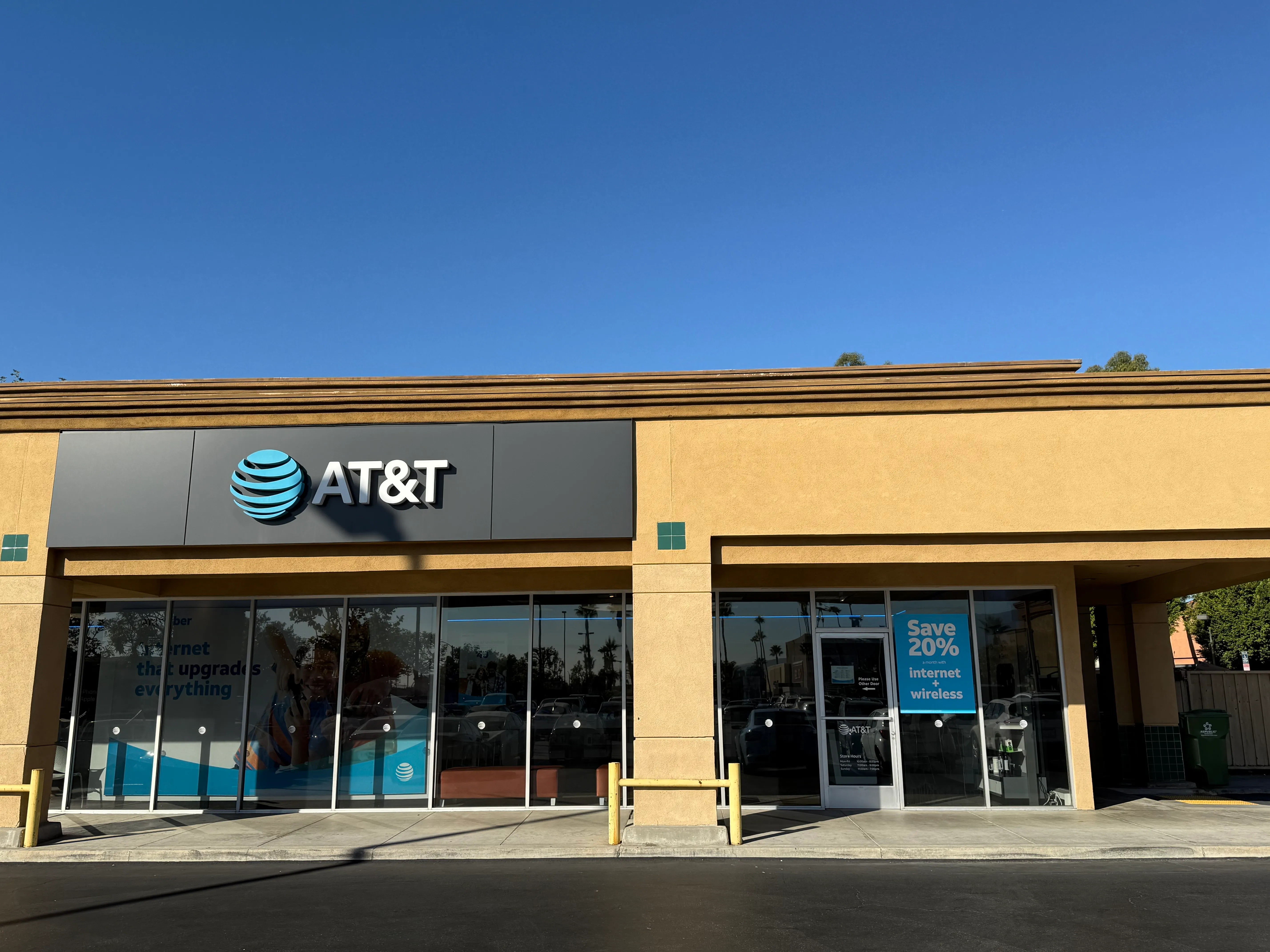 AT&T Store Pasadena - Foothill Blvd