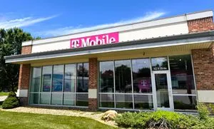 T-Mobile 6th St & Lincoln