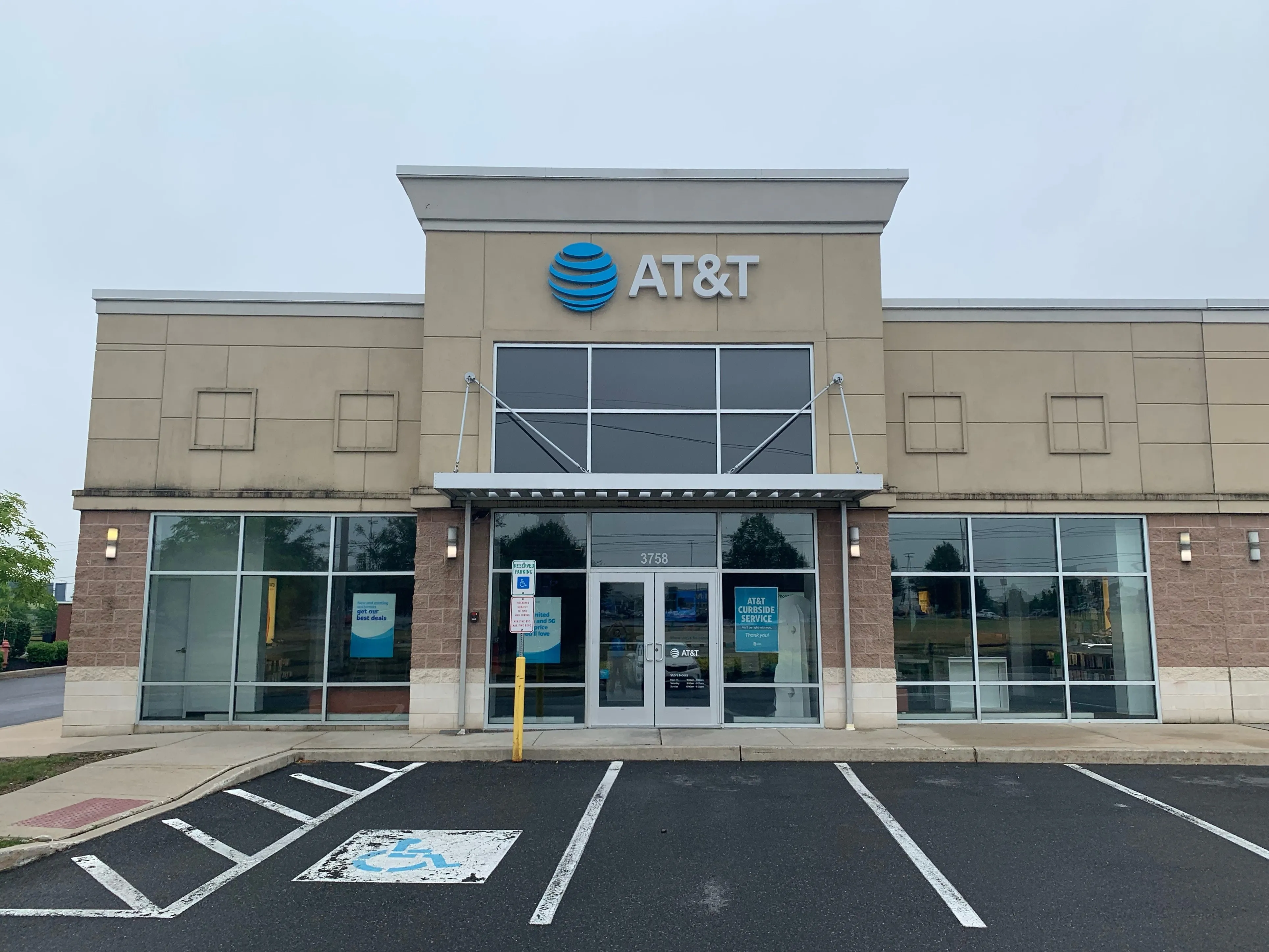 AT&T Store Easton - Lower Nazareth Commons