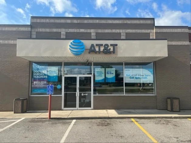 AT&T Store Akron - Akron Fairlawn