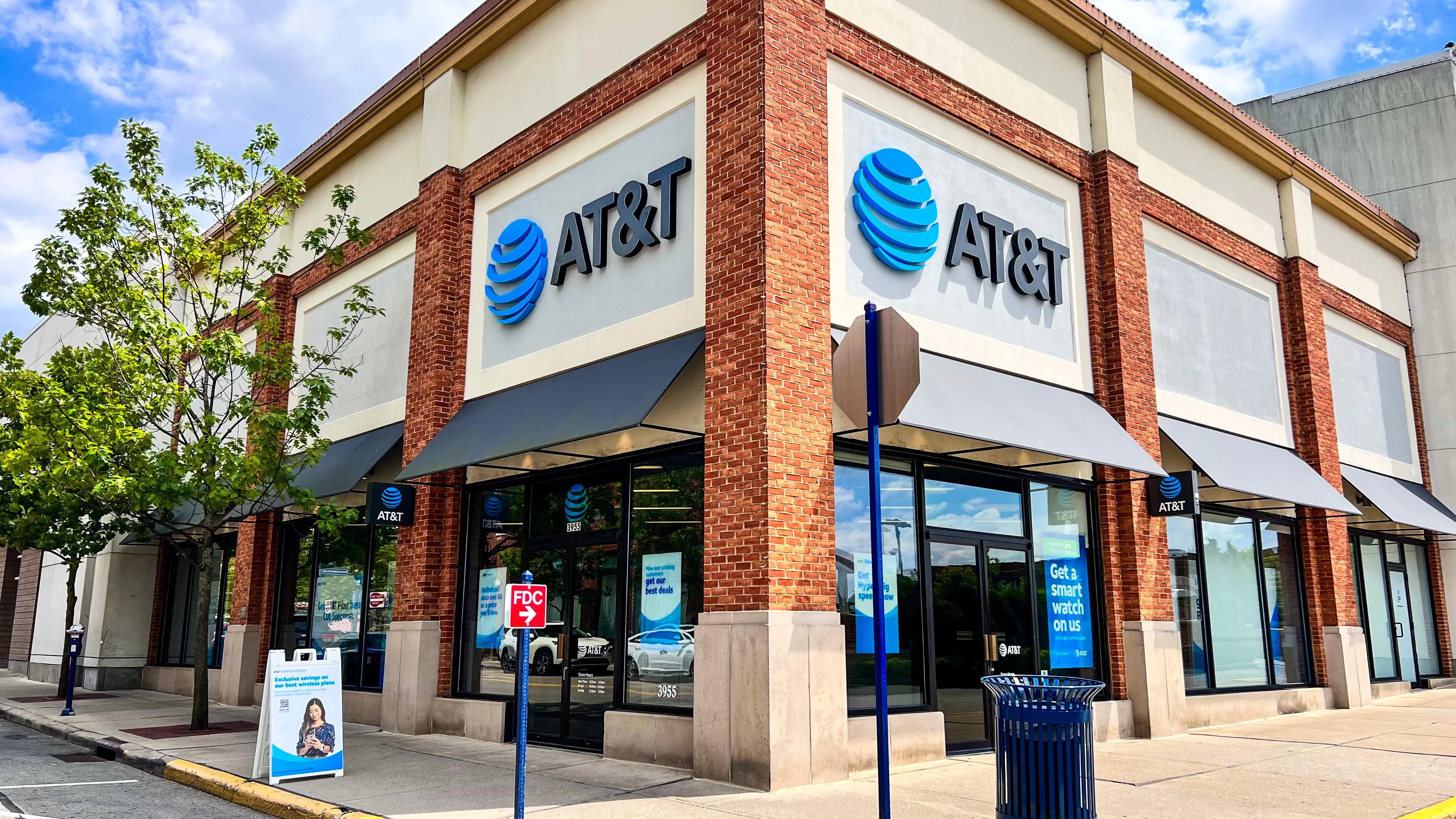 AT&T Store Columbus - EASTON TOWN