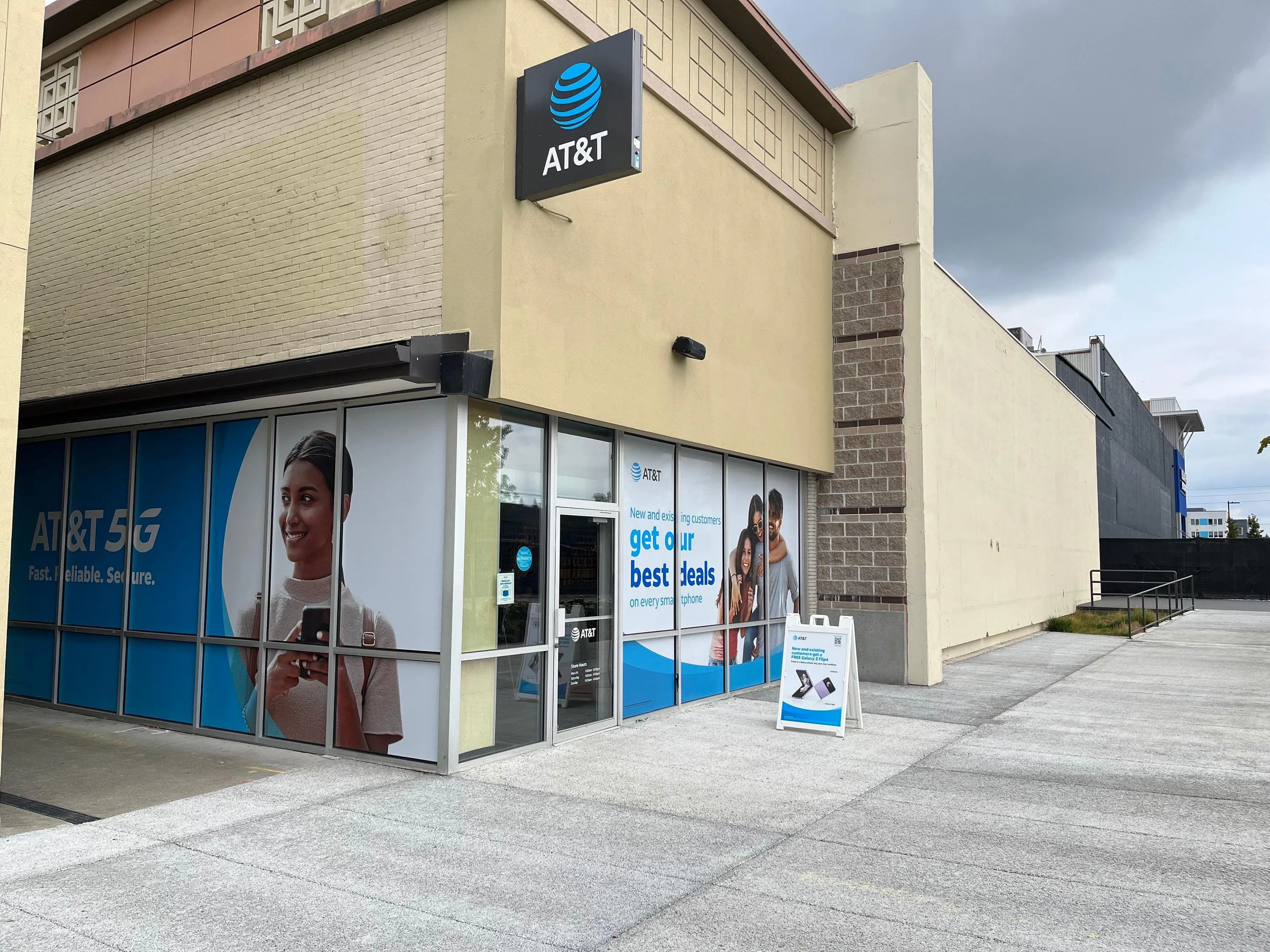 AT&T Store Seattle - Northgate Station