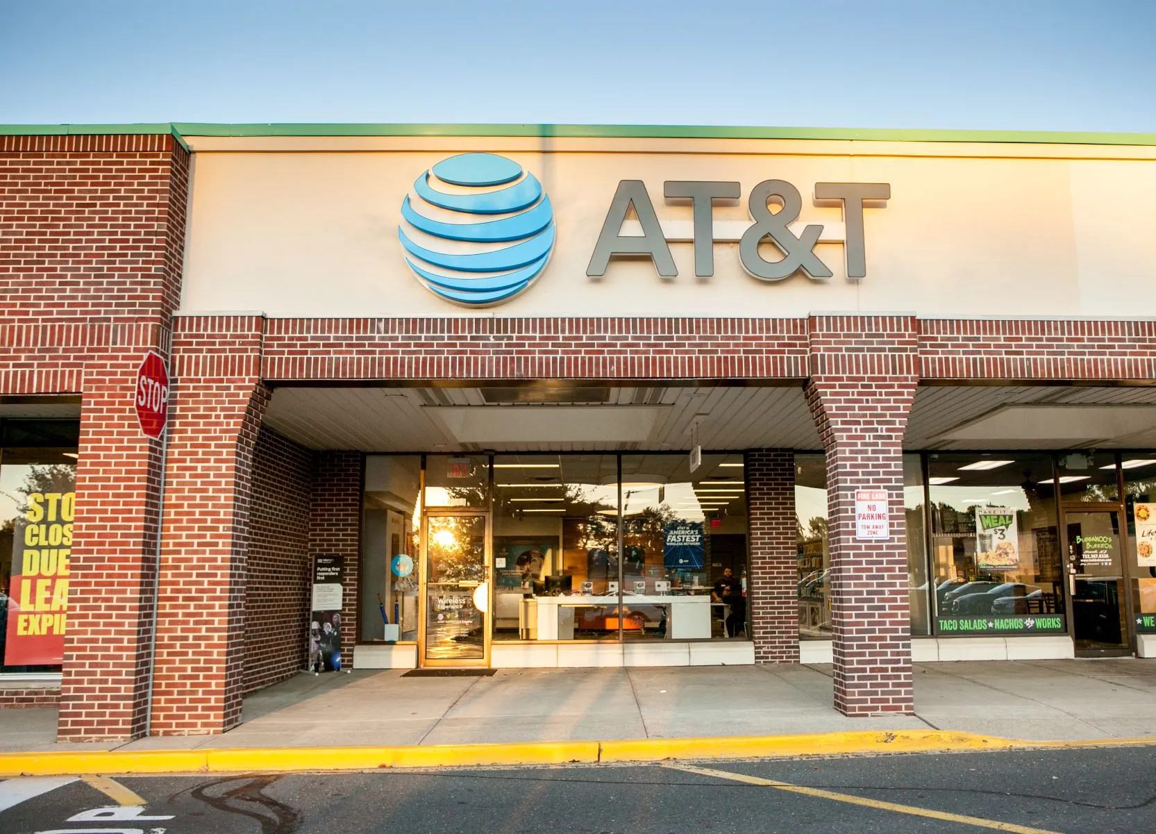 AT&T Store Howell - ALDRICH PLAZA