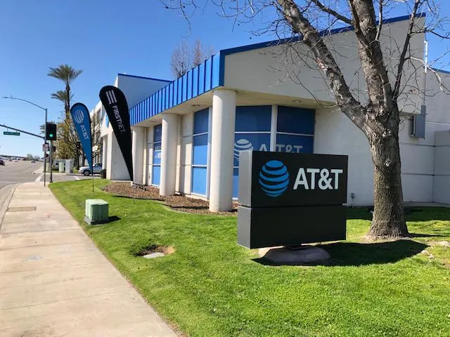 AT&T Store Bakersfield - Truxton Ave