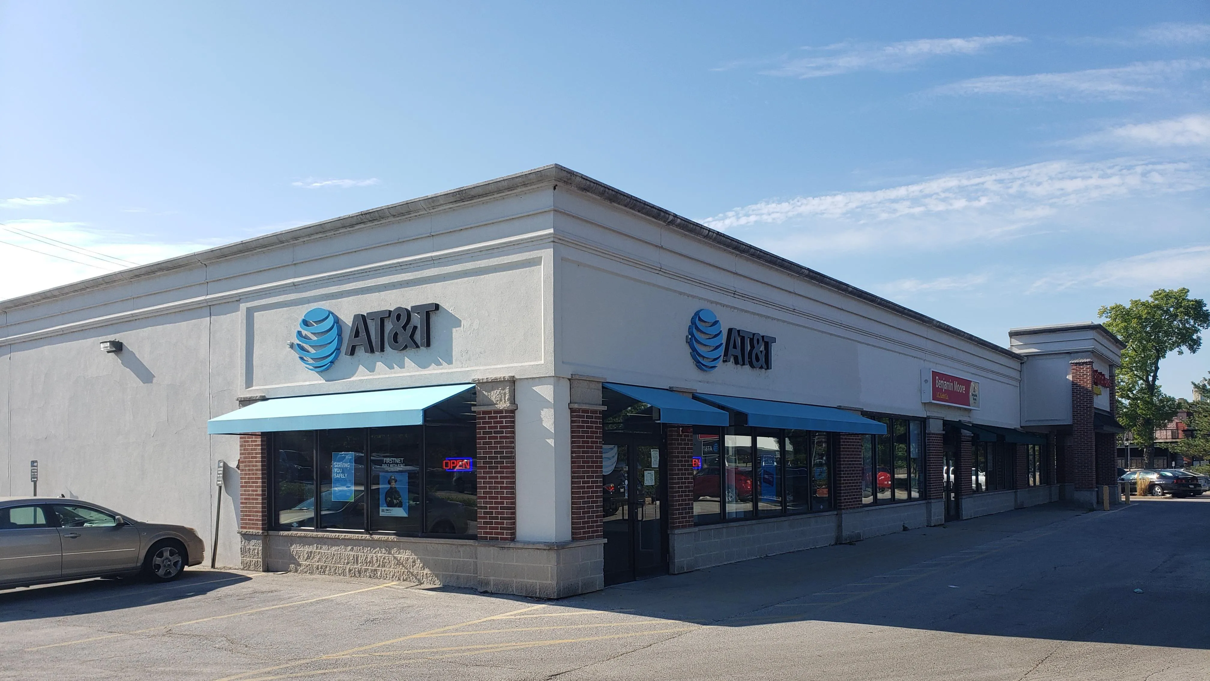 AT&T Store Naperville - Naperville