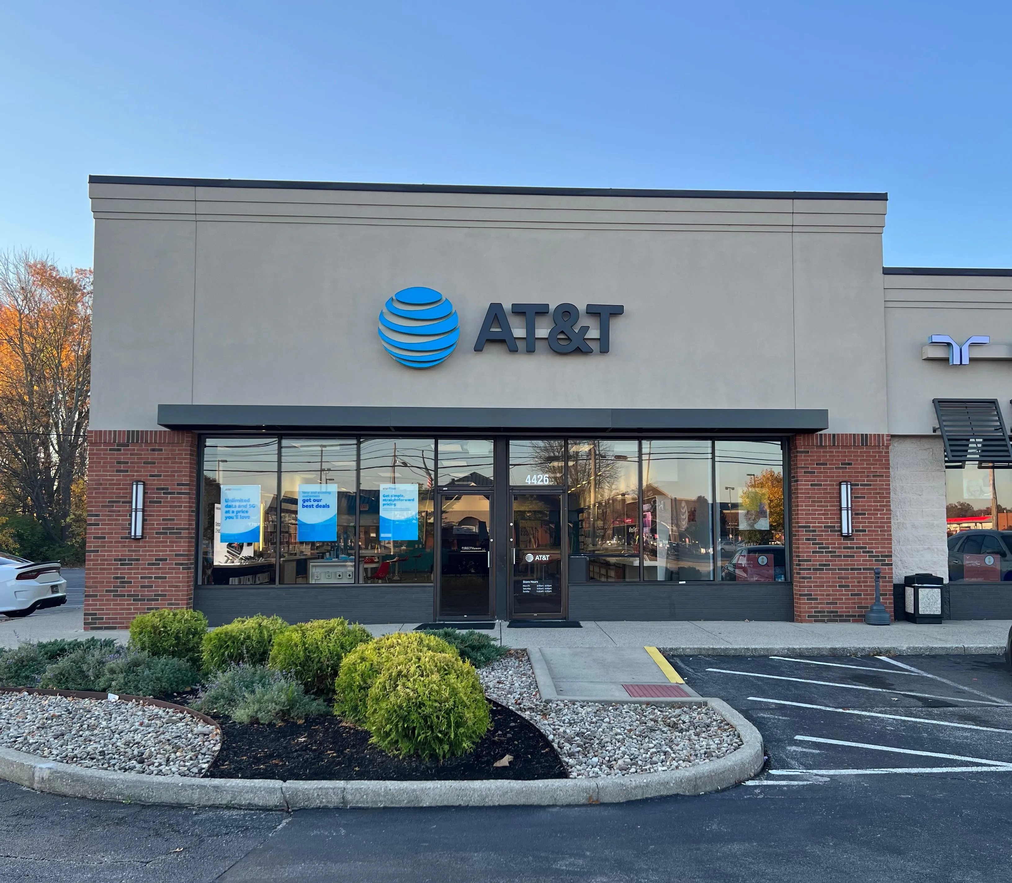 AT&T Store Louisville - Outer Loop