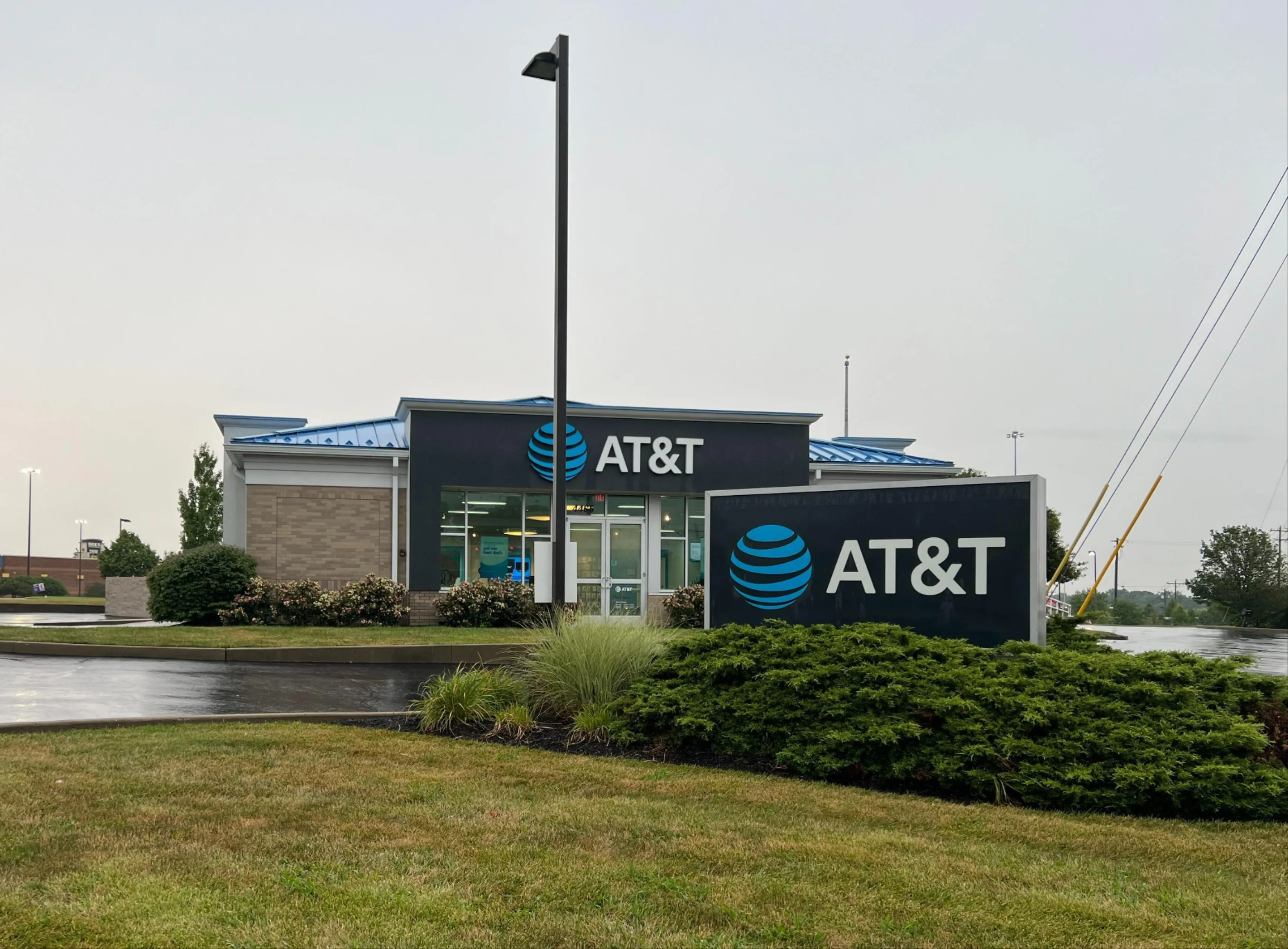 AT&T Store Cincinnati - Eastgate