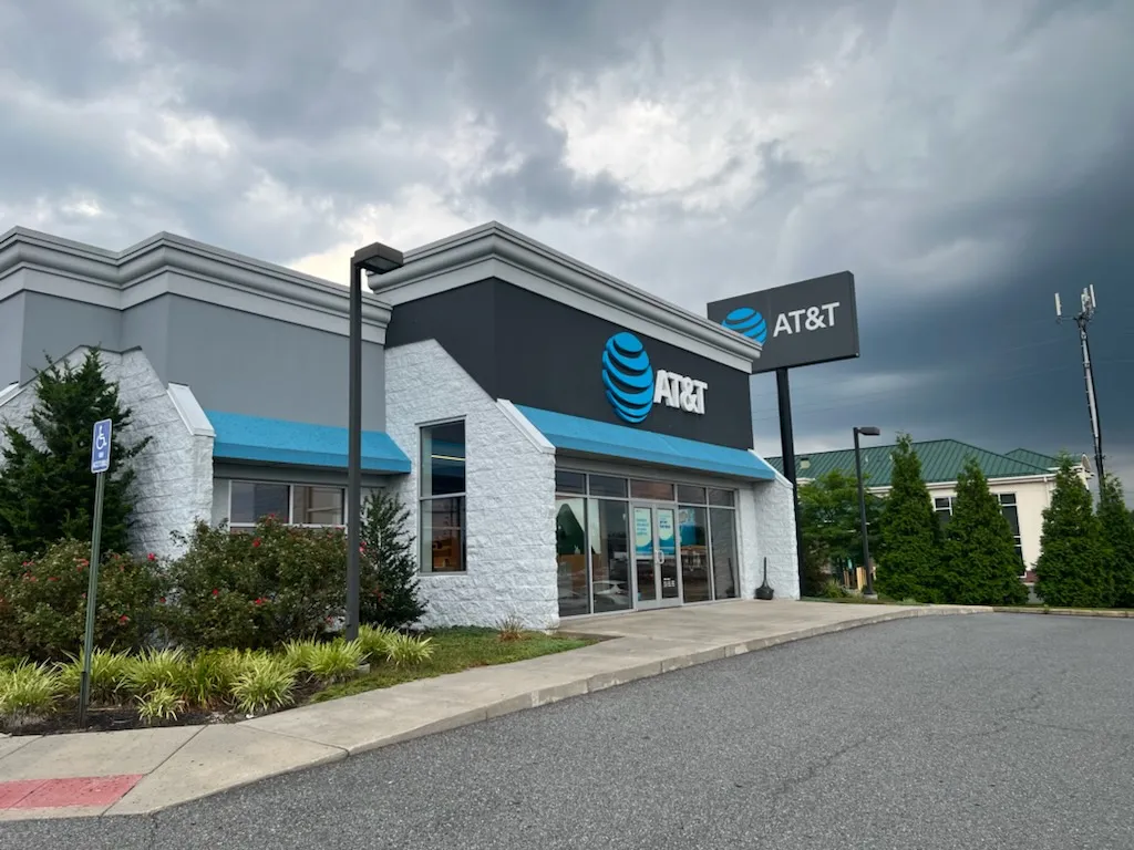 AT&T Store Wilmington - Midway Plaza
