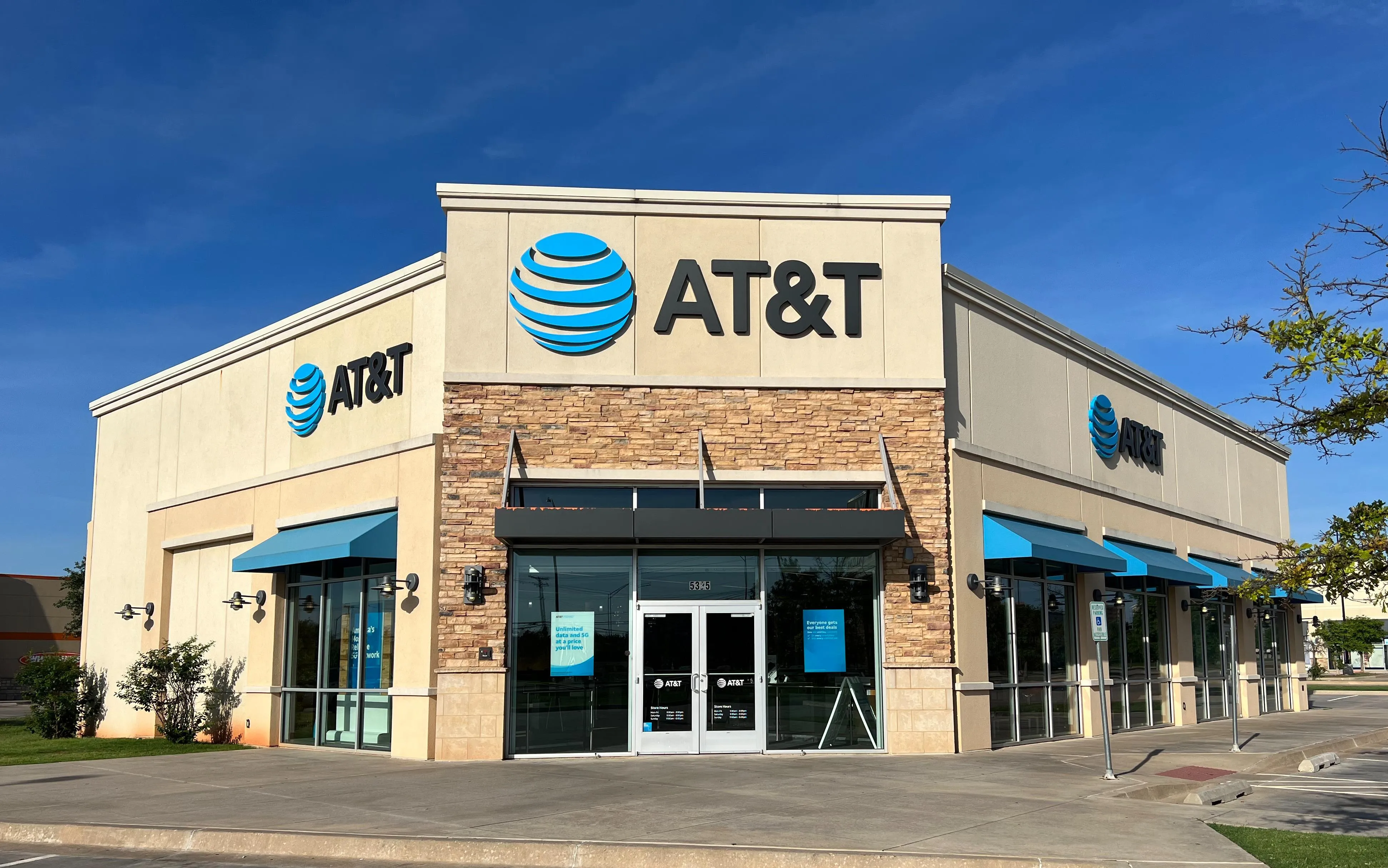AT&T Store Oklahoma City - May Crossing