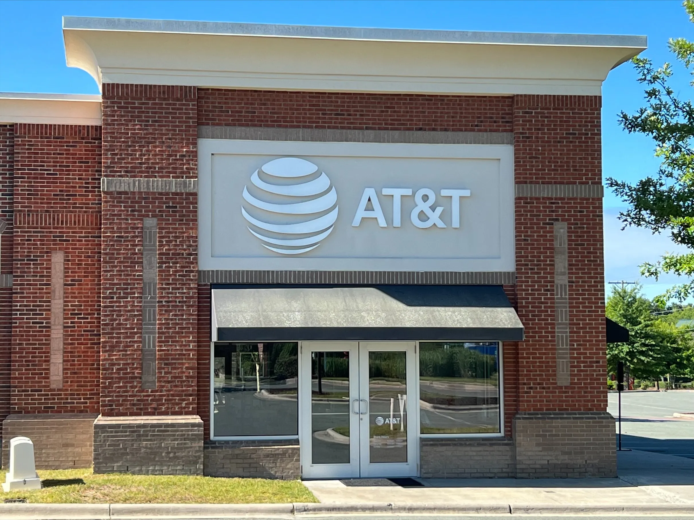 AT&T Store Durham - Patterson Place