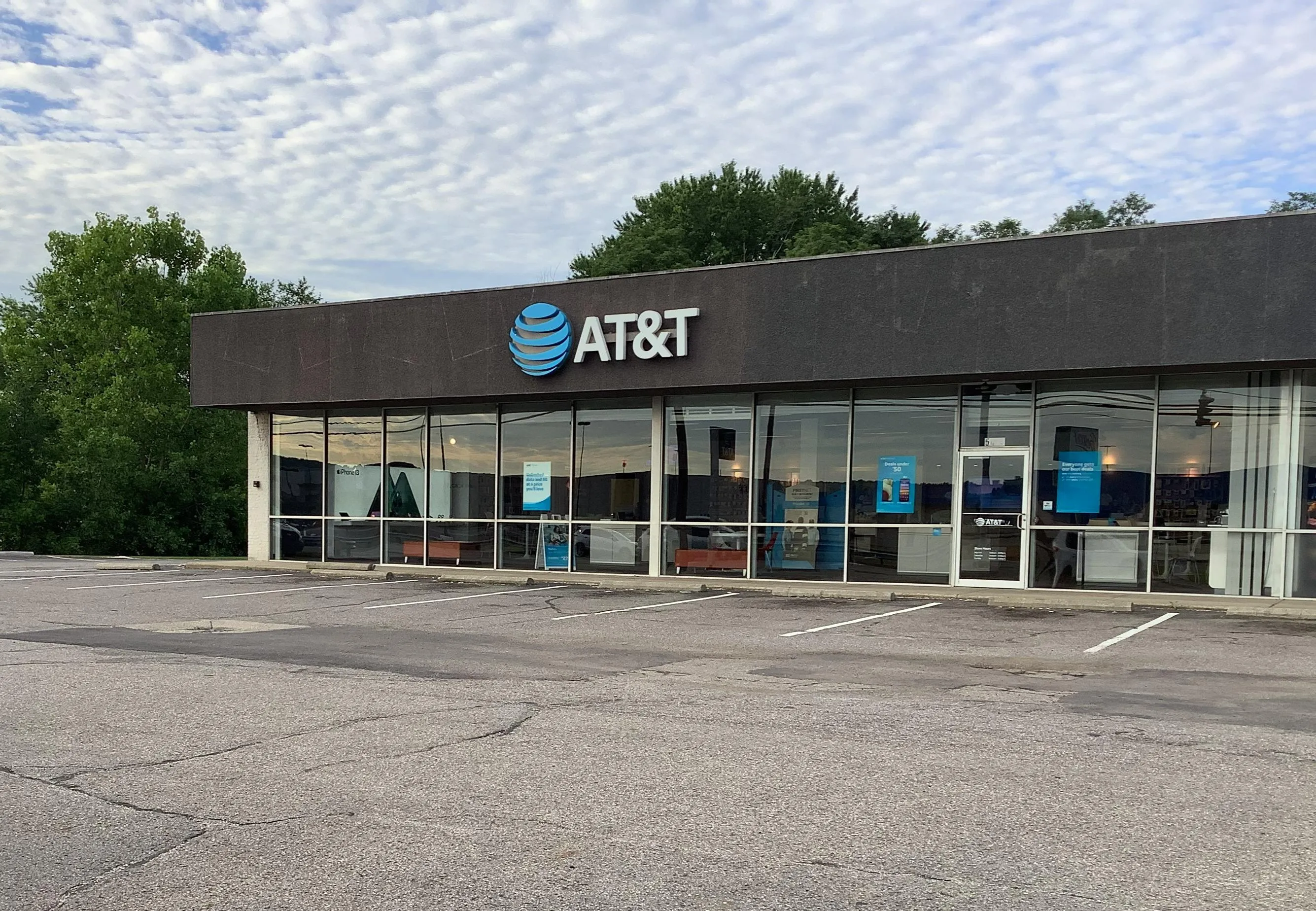 AT&T Store Niles - Youngstown Warren Rd