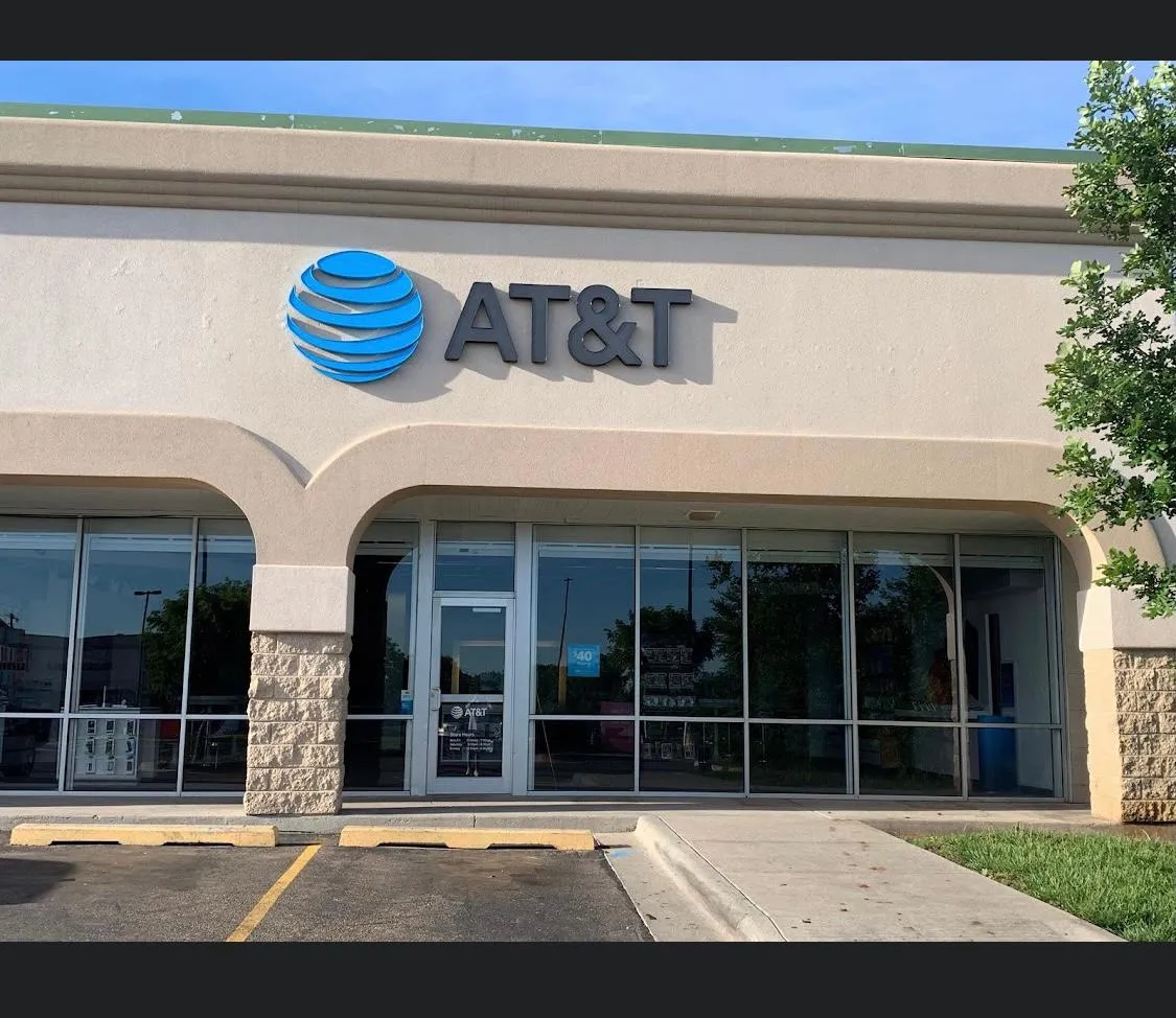 AT&T Store Amarillo - K & B Plaza