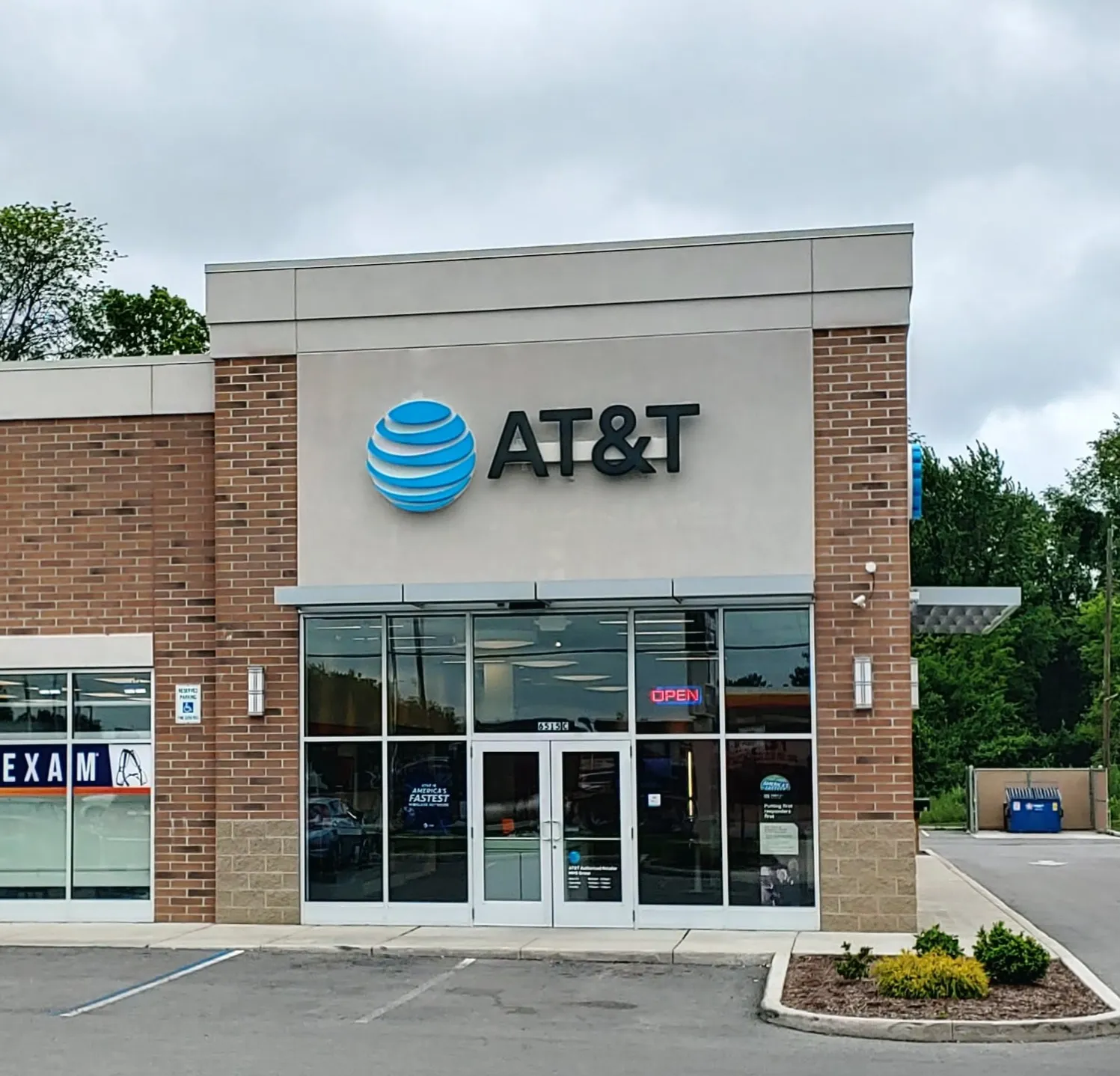 AT&T Store Holland - Airport Hwy