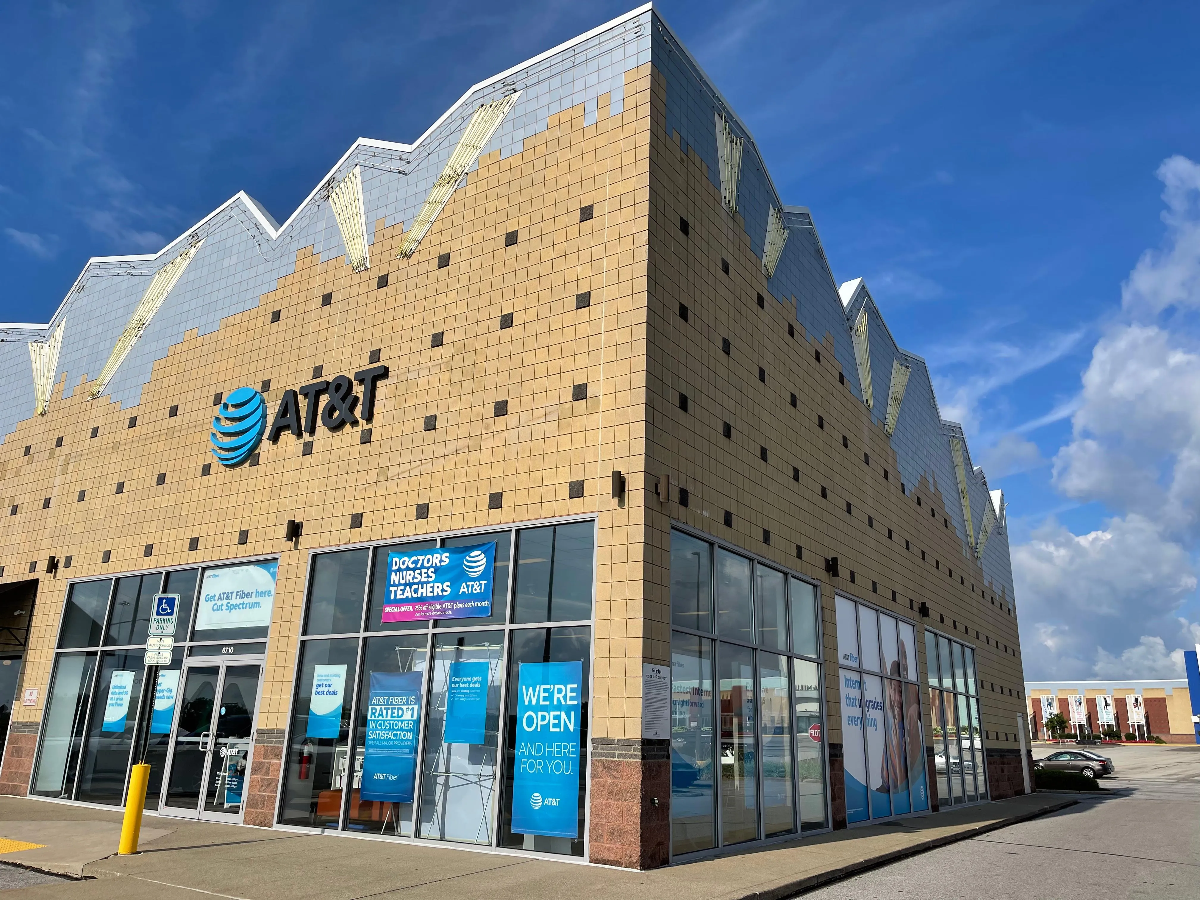 AT&T Store North Canton - The Strip