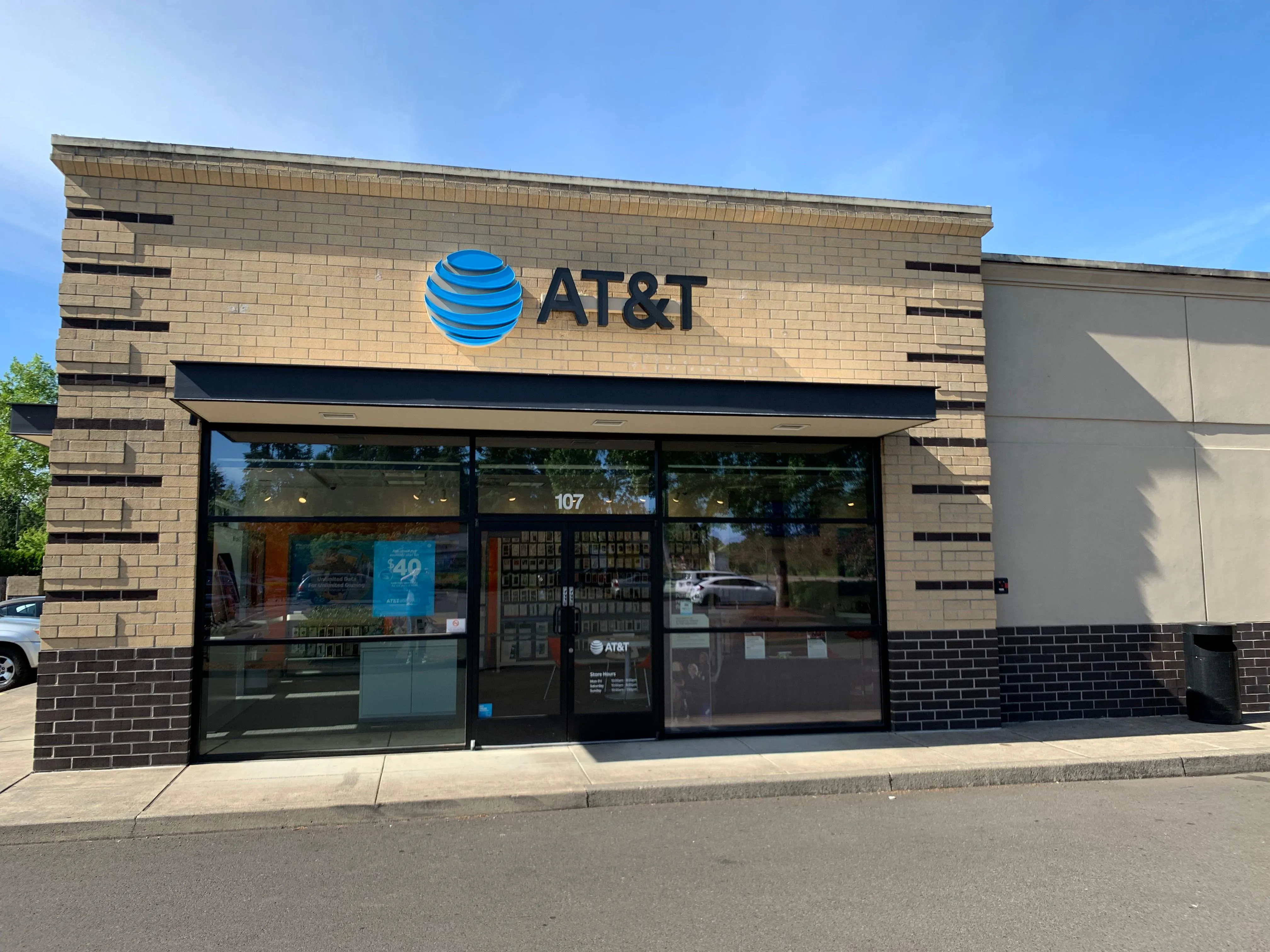 AT&T Store Vancouver - VANCOUVER