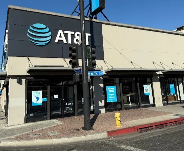 AT&T Store Huntington Park - Pacific & Saturn