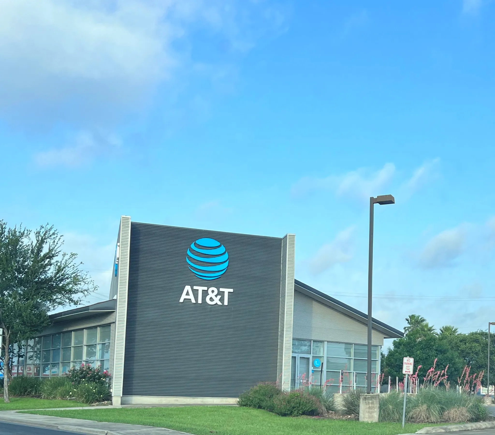 AT&T Store San Antonio - SW Military
