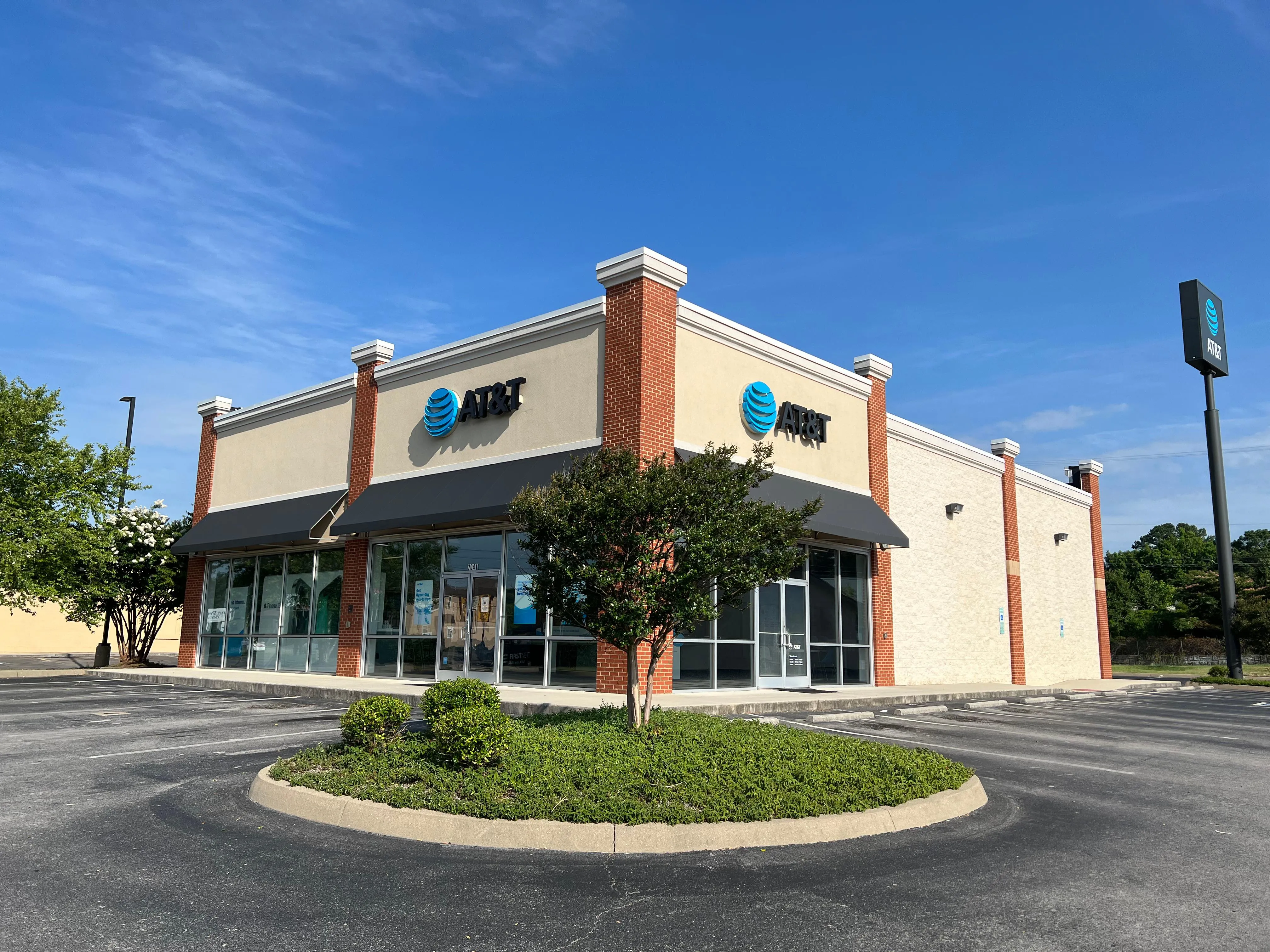 AT&T Store Knoxville - Kingston Pike